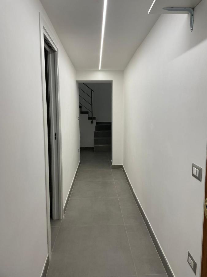 3 Rooms Chiaia Наполи Екстериор снимка