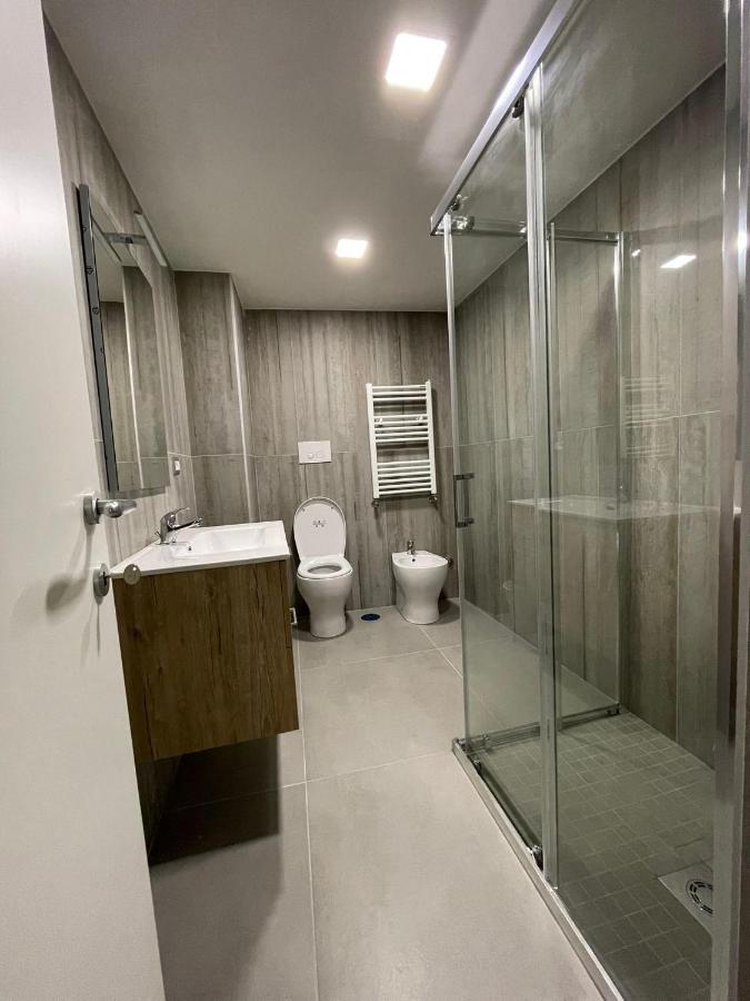 3 Rooms Chiaia Наполи Екстериор снимка